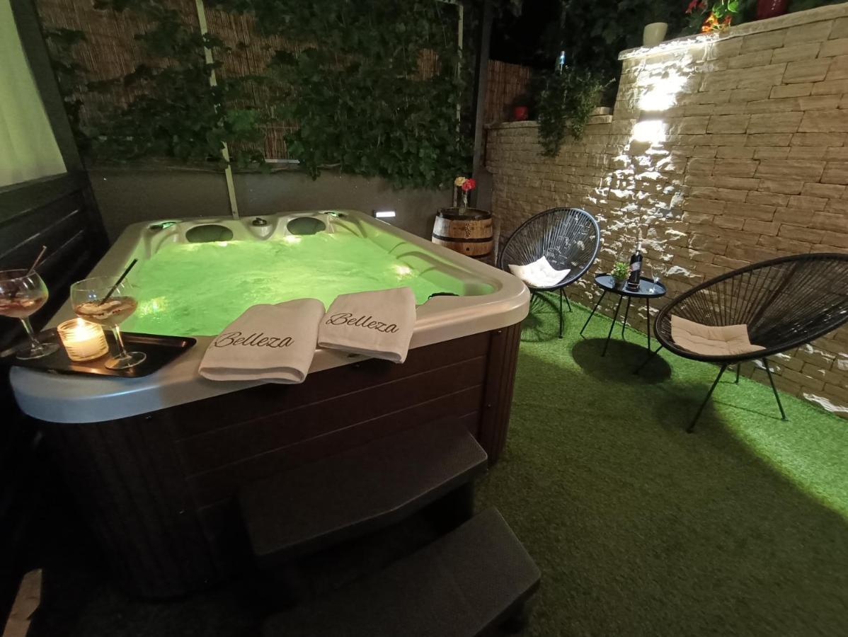 Apartment Belleza With Private Jacuzzi Zadar Exterior foto